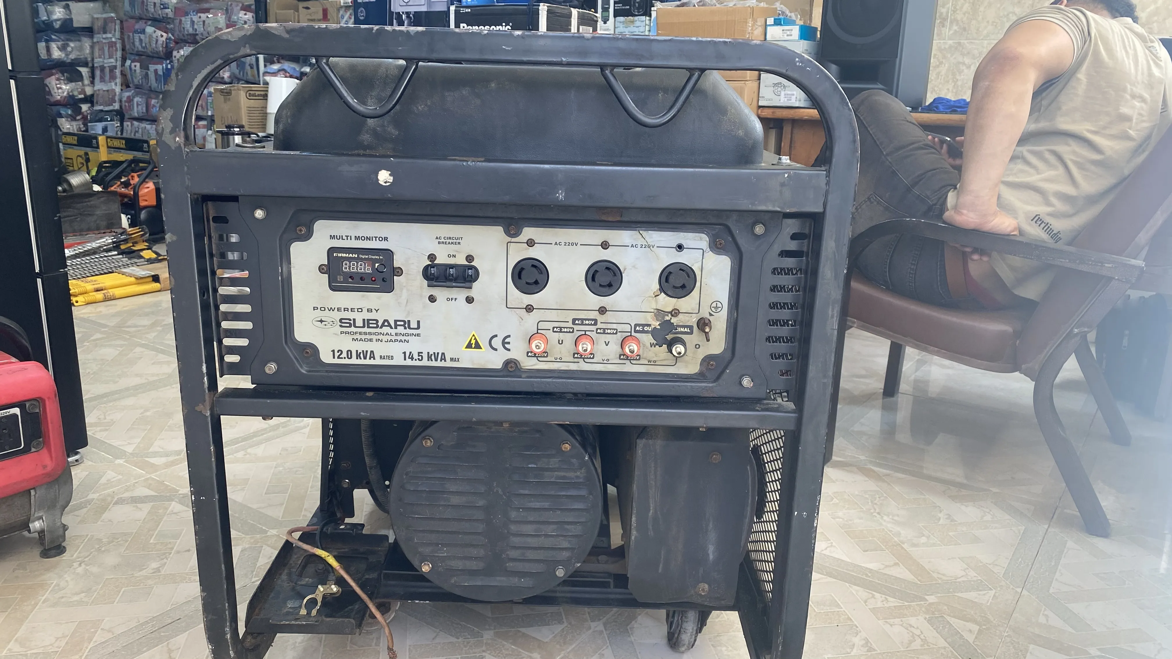 موتور برق سوبارو ژاپن 14/5 کاوا EH72 سه فازکارکرده